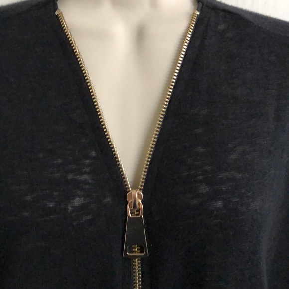 Light weight sweater - Picture 2 of 4